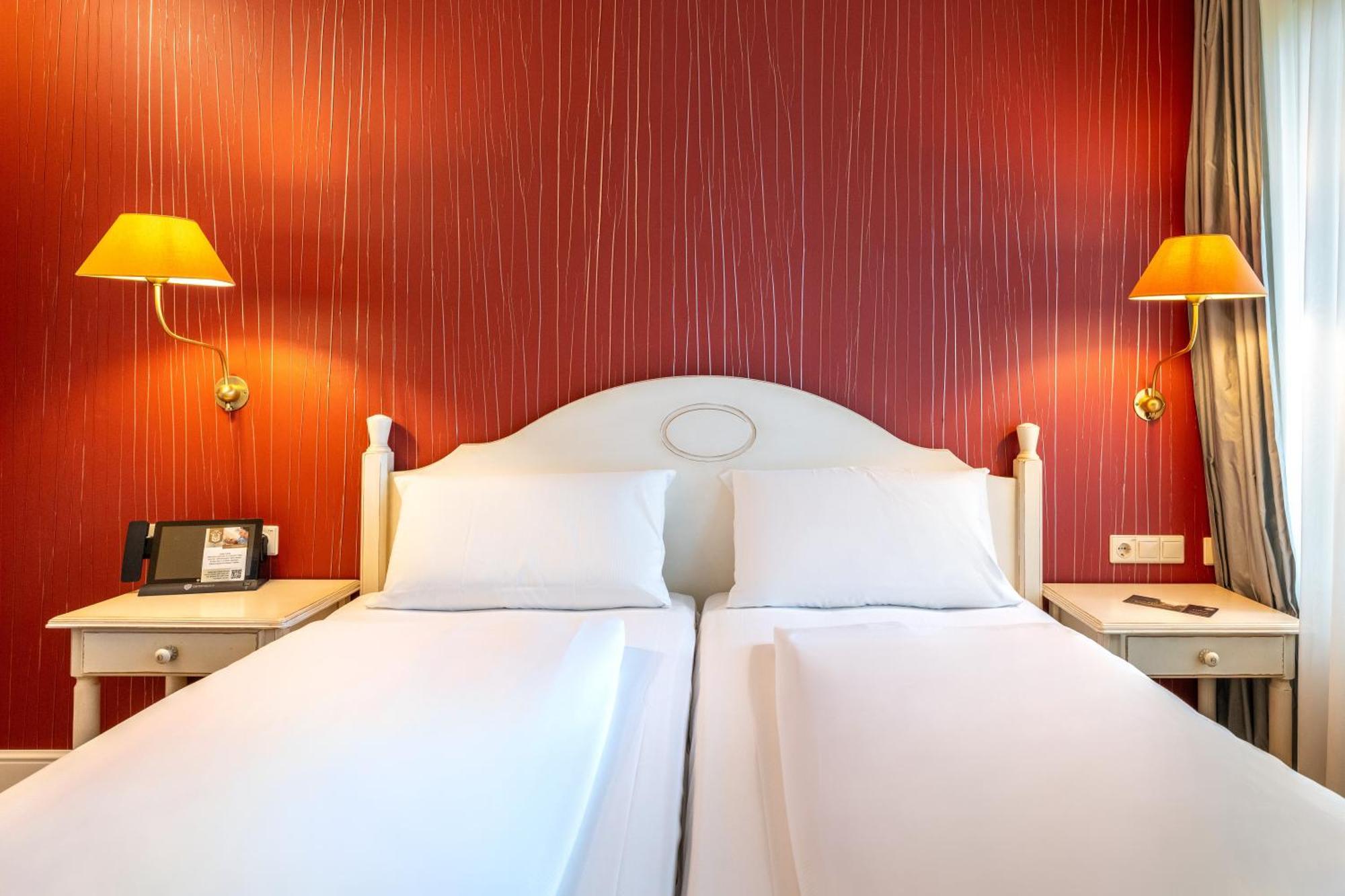 Romantik Hotel Boesehof Bad Bederkesa Buitenkant foto