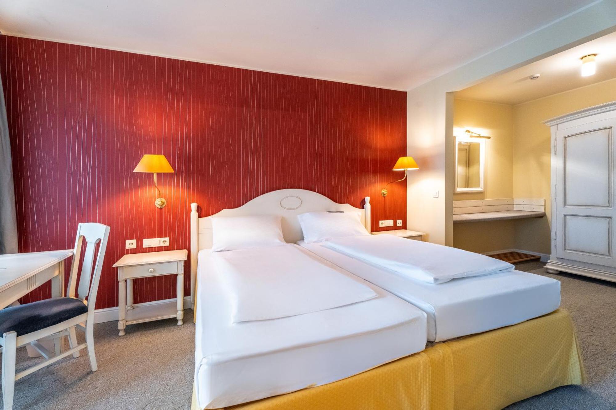 Romantik Hotel Boesehof Bad Bederkesa Buitenkant foto