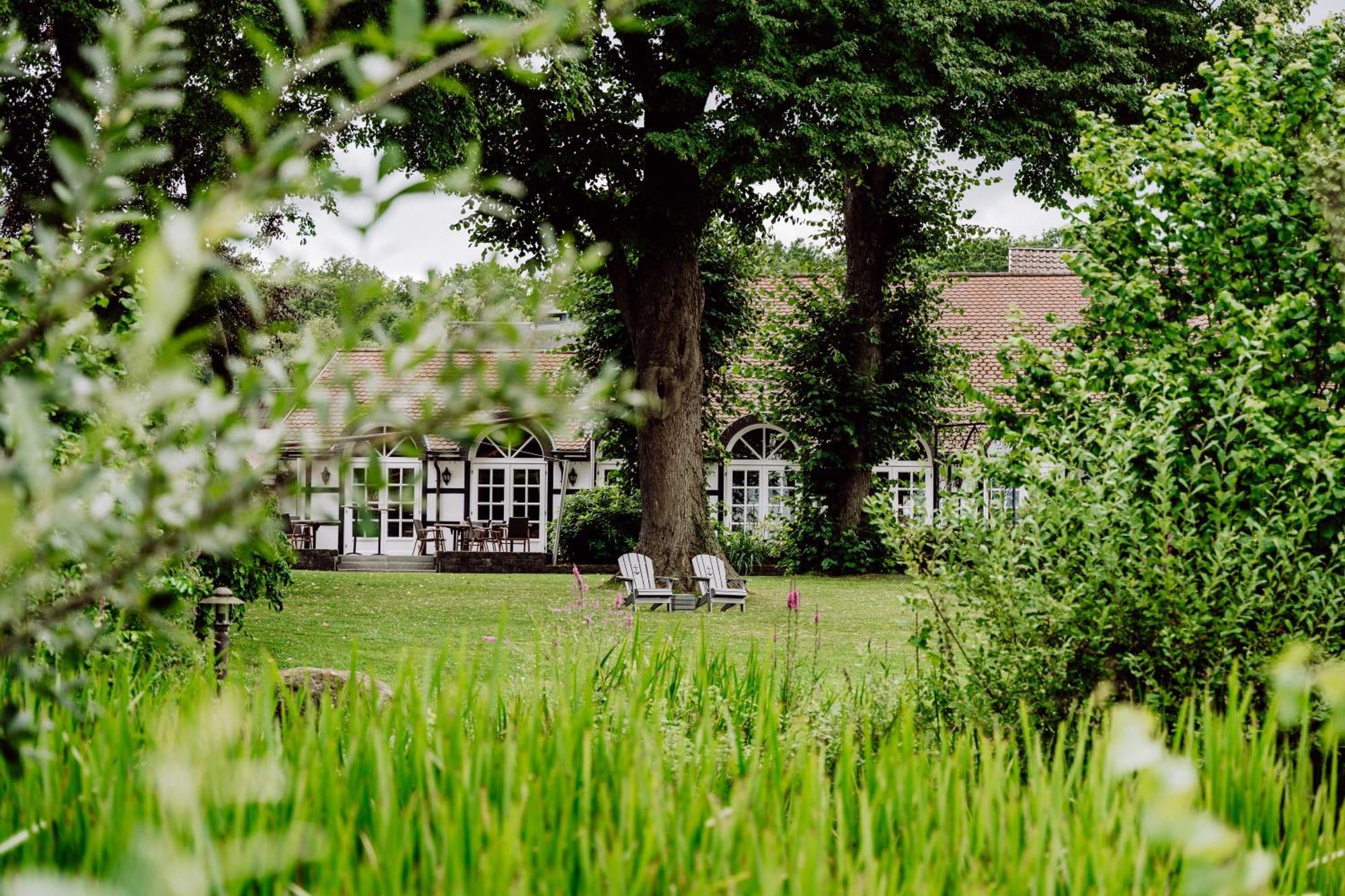 Romantik Hotel Boesehof Bad Bederkesa Buitenkant foto