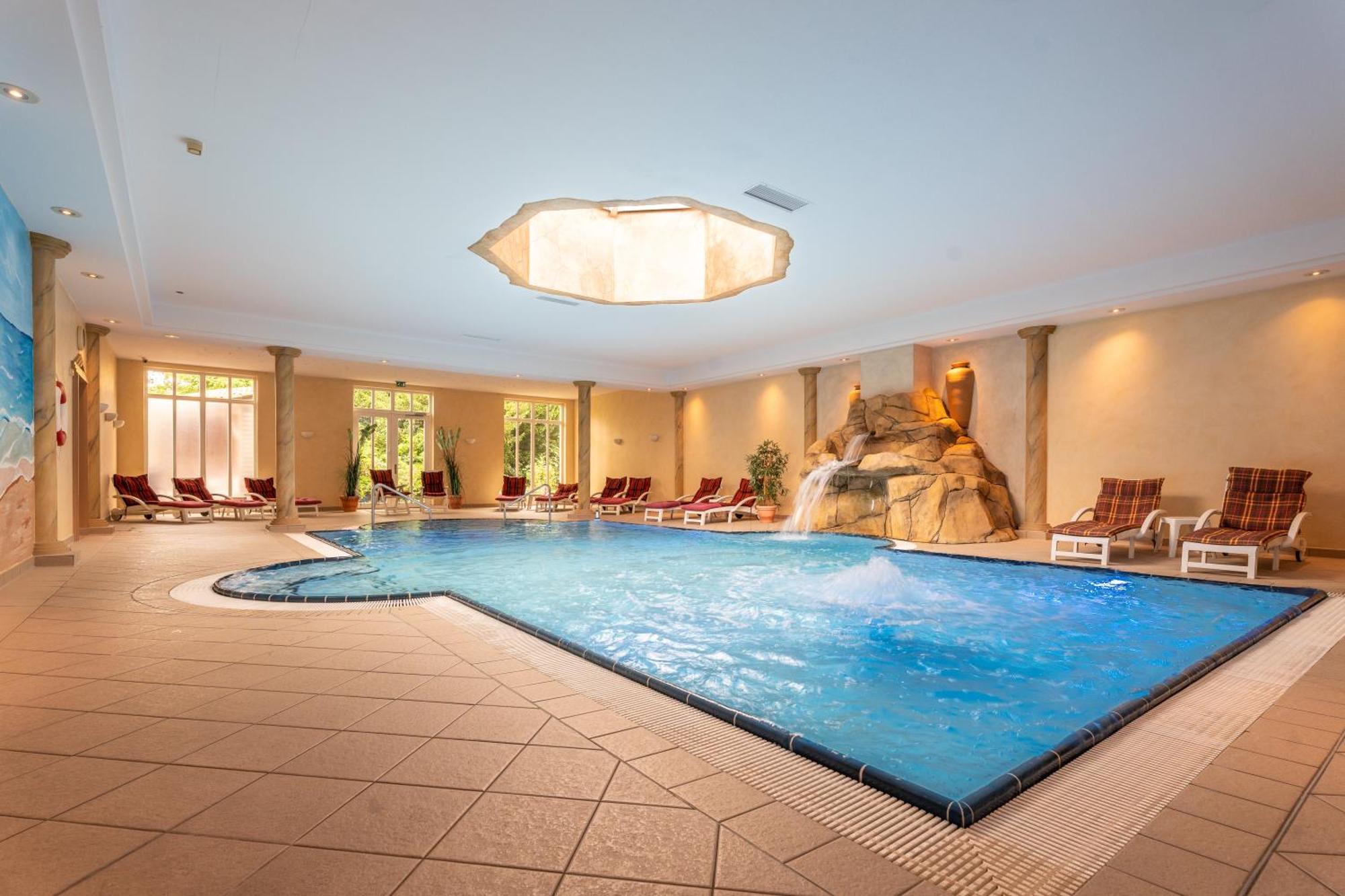 Romantik Hotel Boesehof Bad Bederkesa Buitenkant foto